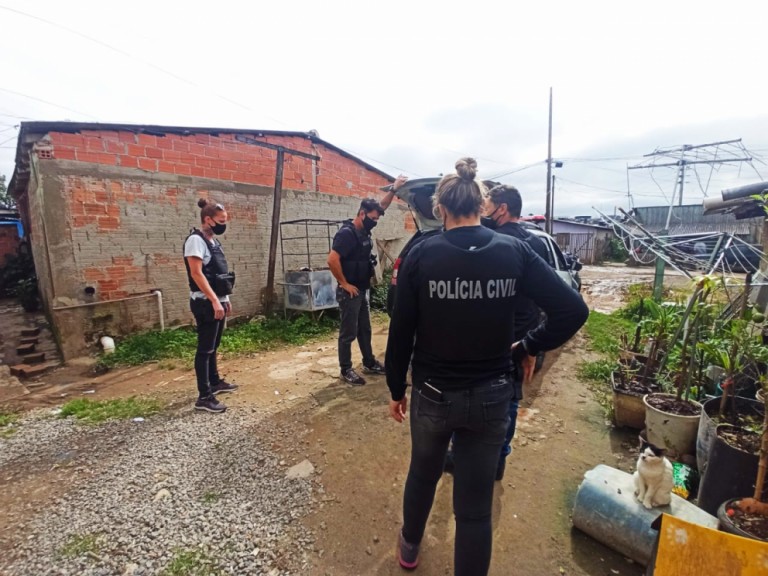 Operação Resguardo cumpre cinco mandados de prisão por feminicídio em Maringá