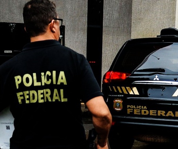 Polícia Federal cumpre mandado em Maringá