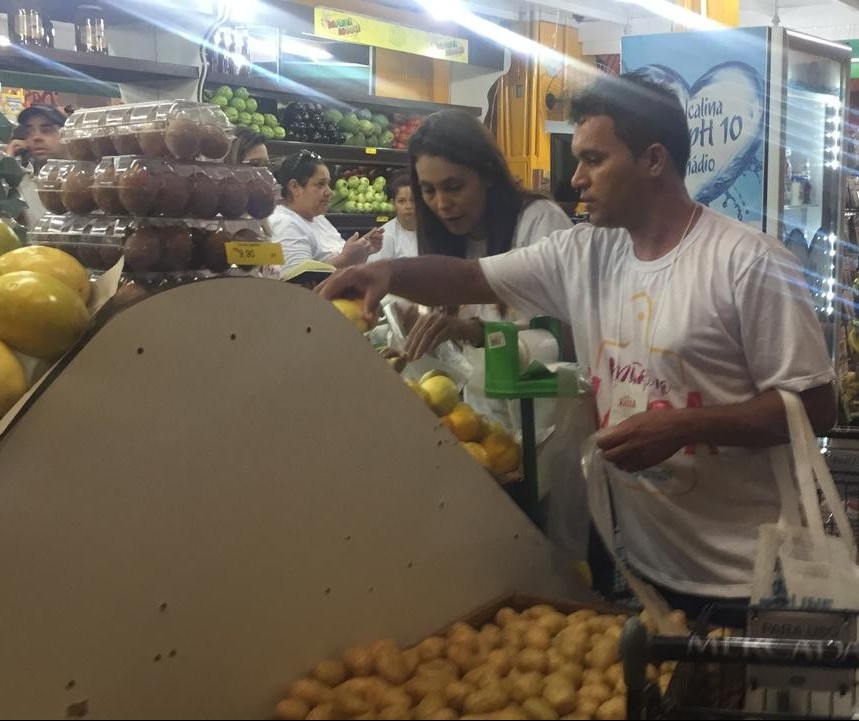 Reality show de gastronomia vai às compras