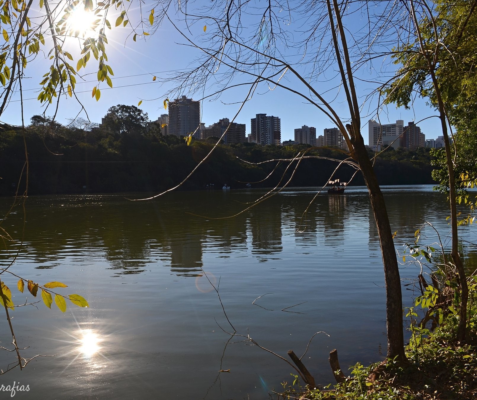 Semana começa ensolarada e com calor em Maringá