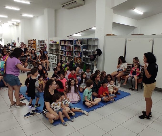 Bibliotecas de Maringá oferecem atividades durante recesso escolar