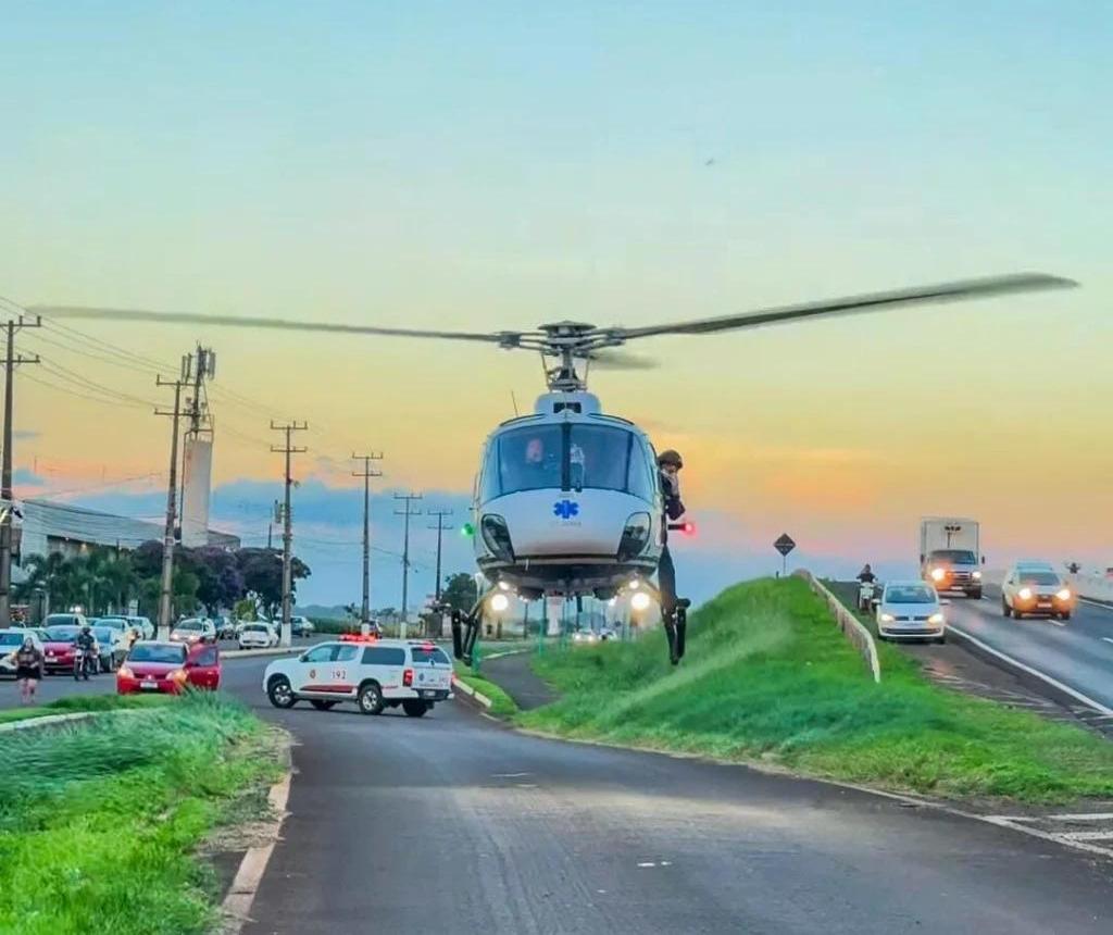 Idoso é intubado após ser atropelado por moto na marginal da PR-323