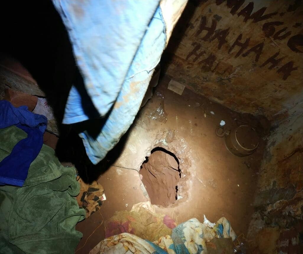Policiais penais descobrem túnel em cela da cadeia de Sarandi
