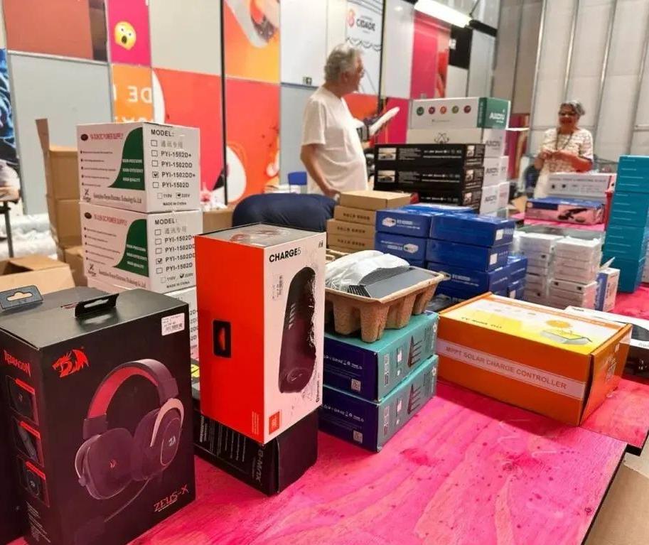 Conseg realiza bazar de mercadorias doadas pela Receita Federal
