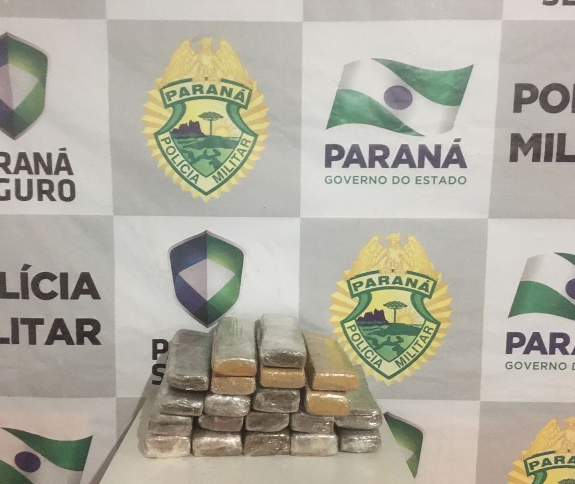 Mulher é presa com quase 19 kg de maconha em ônibus de linha