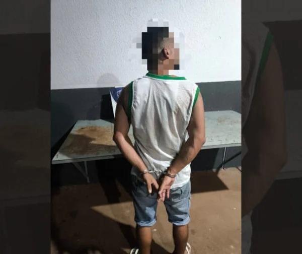 Homem recém-demitido causa tumulto em supermercado na Zona 7, é contido com uso de ‘spark’ e acaba na delegacia