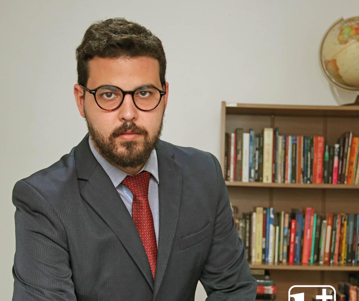 Jornalista maringaense lança romance “O Começo dos Dias Que Me Restam”