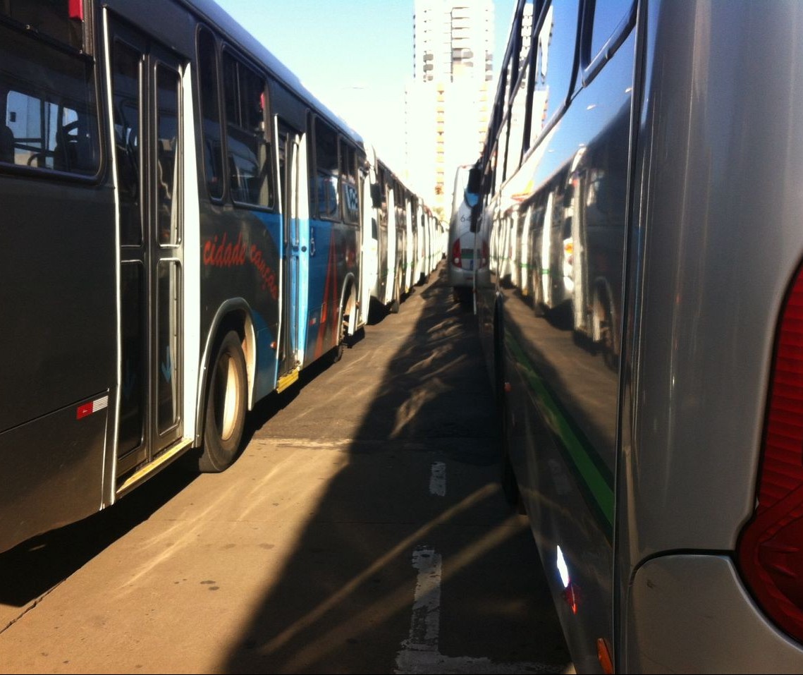 Vereador propõe tornar assentos de ônibus em Maringá exclusivos para gestantes, idosos e deficientes