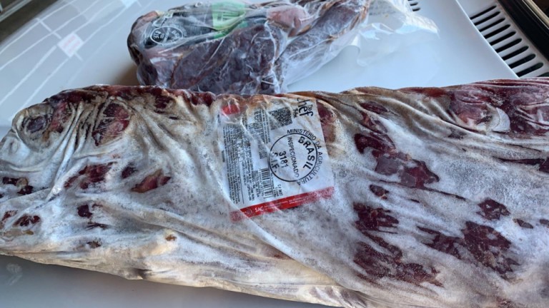 Vigilância Sanitária fecha distribuidora de carnes clandestina em Maringá