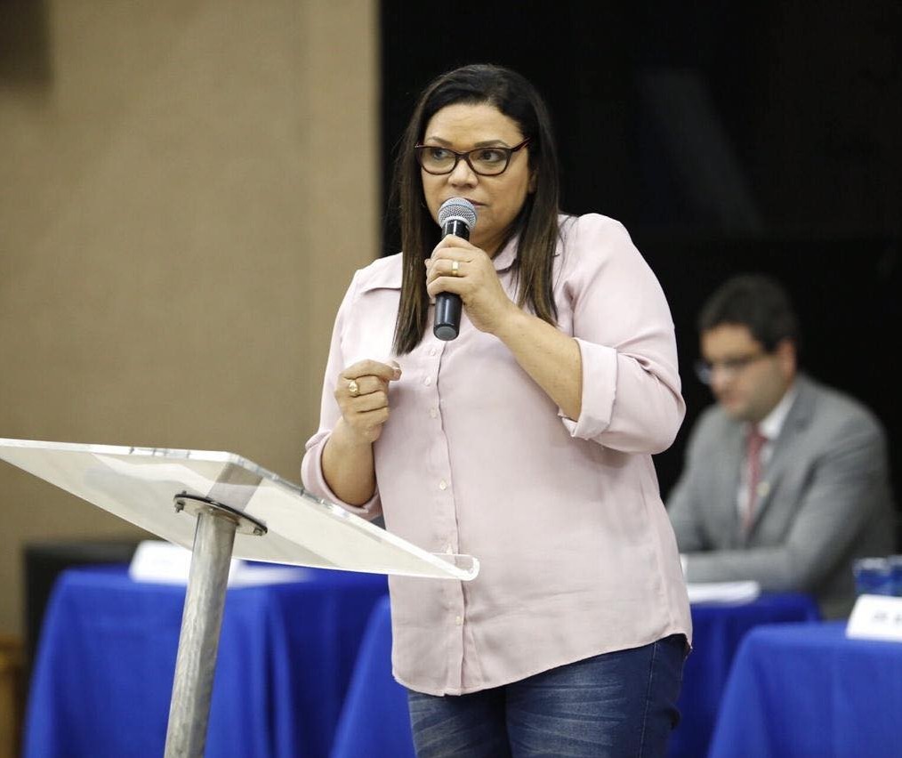 Maringá precisa de proteção e escolas com disciplina, diz candidata Audilene