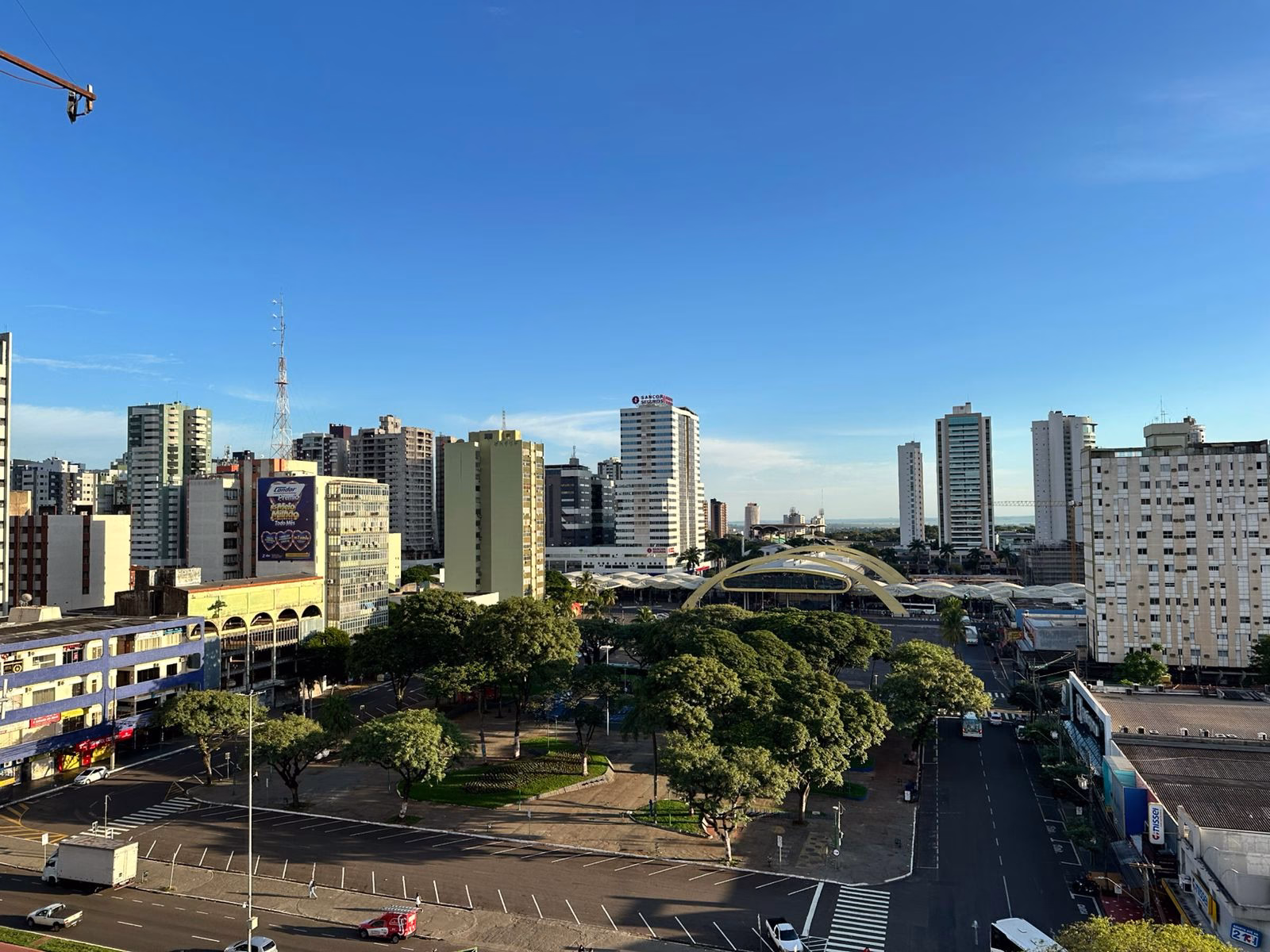 Tempo segue firme e ensolarado em Maringá nesta quarta-feira (15)