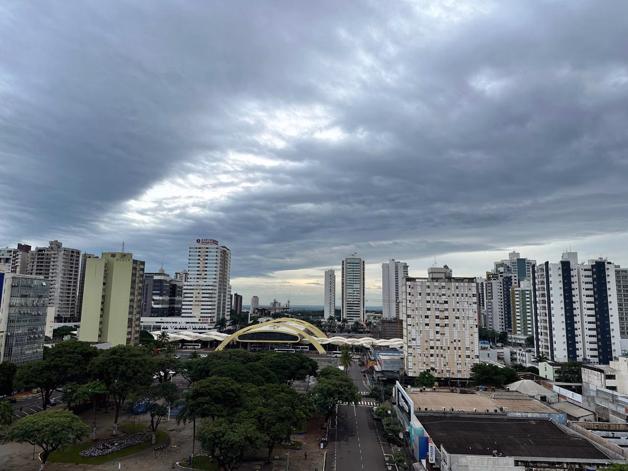 Mais chuva? Saiba como fica o tempo em Maringá e no Paraná nesta segunda (13)