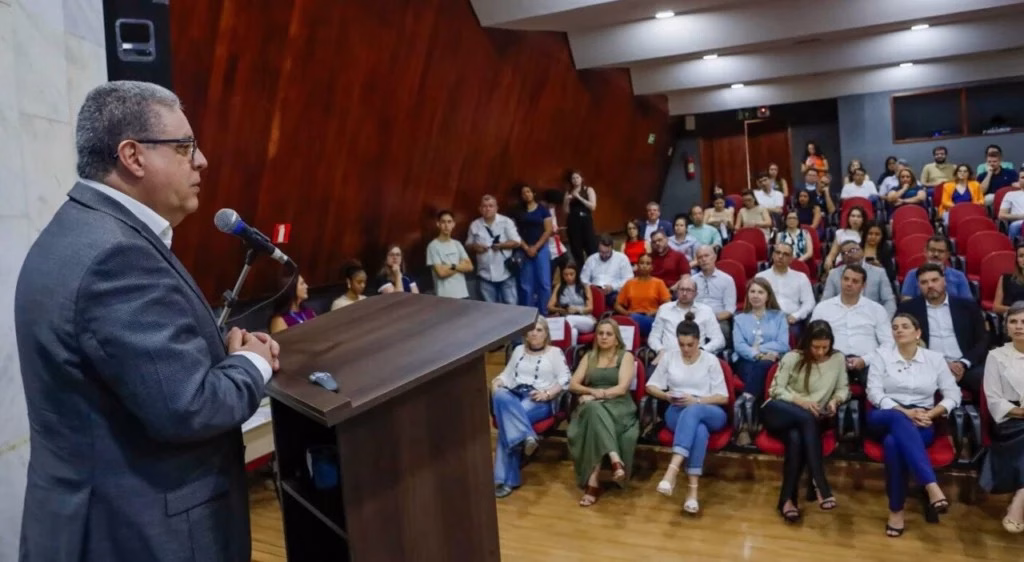 Câmara de Maringá aprova projeto que autoriza Prefeitura ‘trocar’ dívidas de R$ 500 milhões