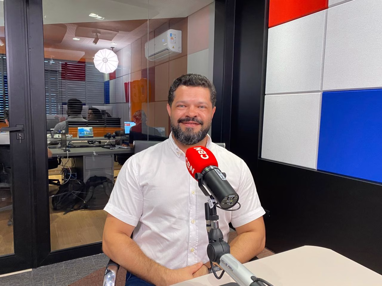 Por que alguns negócios fecham por falta de mão de obra e outros continuam crescendo?