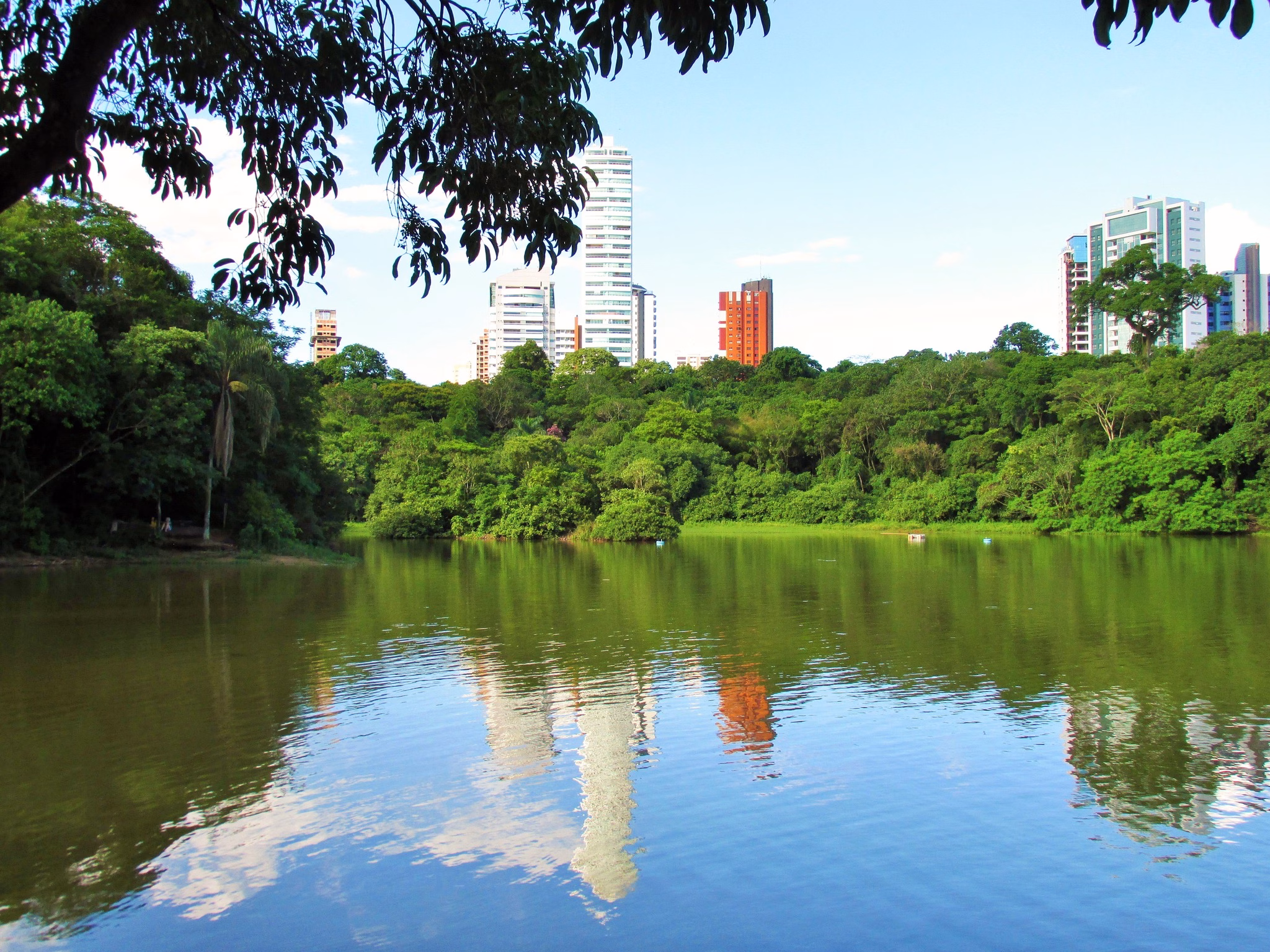 Chove nesta segunda (25)? Confira a previsão do tempo em Maringá e no Paraná