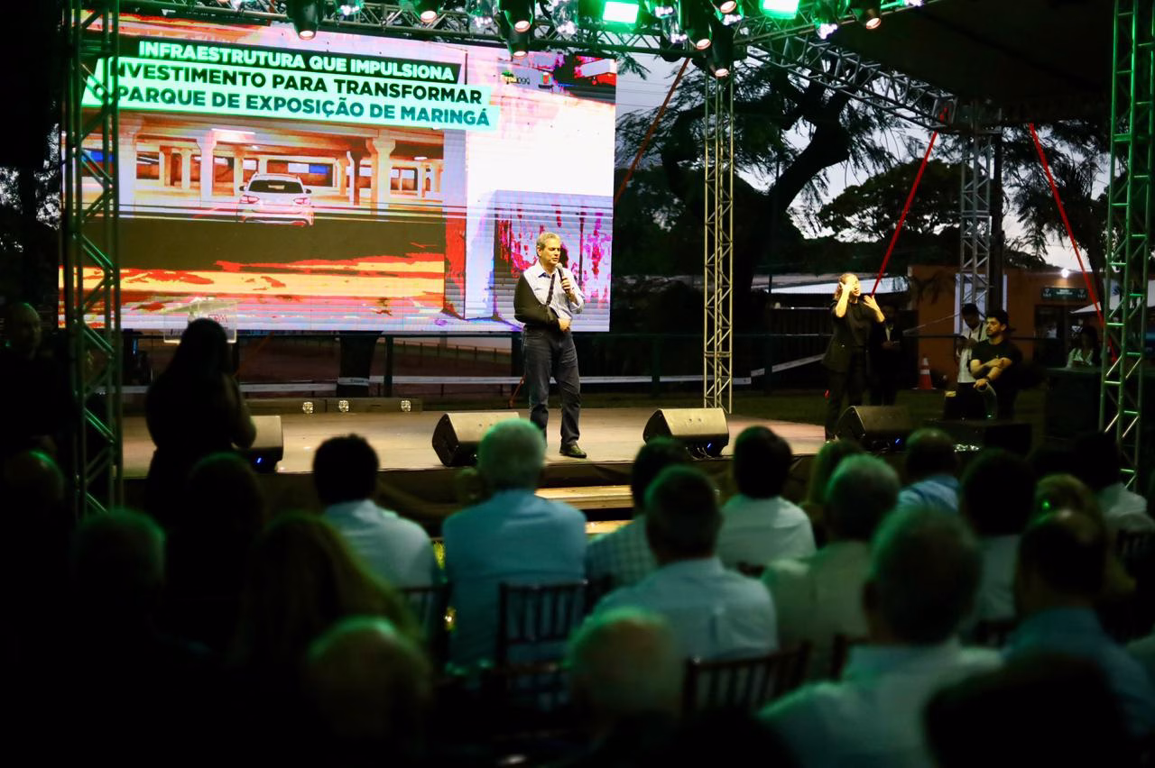 Prefeito Silvio Barros elogia organização no Parque de Exposições