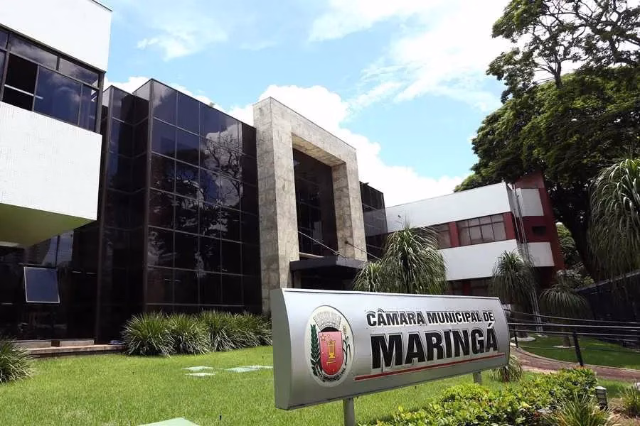 Justiça nega liminar que pedia suspensão imediata dos 25 cargos criados pela Câmara de Maringá