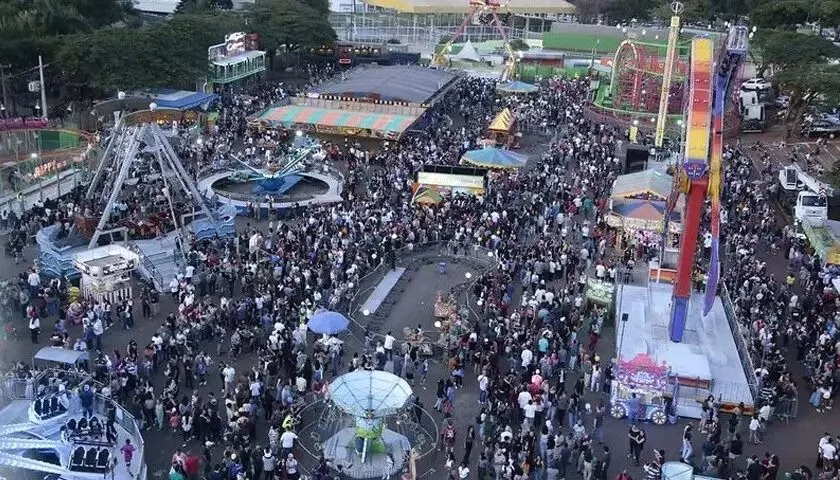 Show beneficente e portões abertos; confira a programação da Expoingá nesta segunda-feira, 11