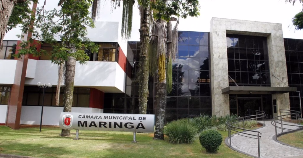 Câmara de Maringá suspende expediente de três dias para troca do transformador de energia