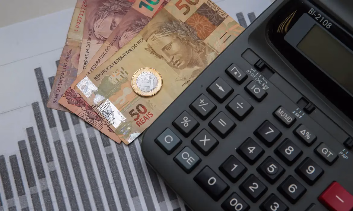 PIB do Brasil cresce, mas desafio segue na produtividade