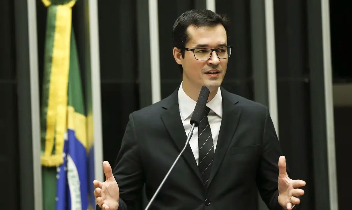 Deltan Dallagnol (Novo) defende a classificação do PCC e CV como organizações criminosas