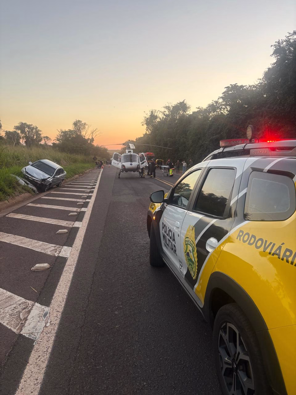 Oito pessoas ficam feridas em acidente com três veículos na PR-323