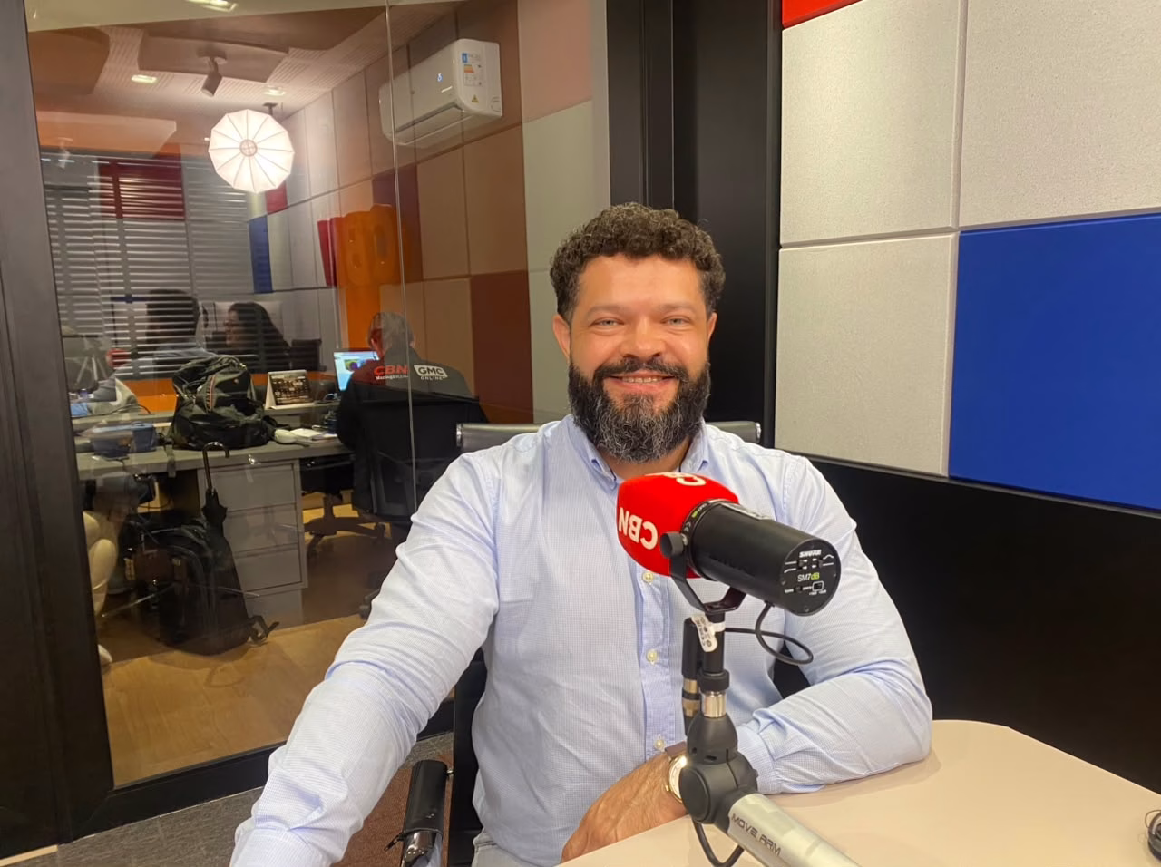 “Liderança não é apenas entregar resultado, é fazê-lo sem destruir as pessoas no caminho”