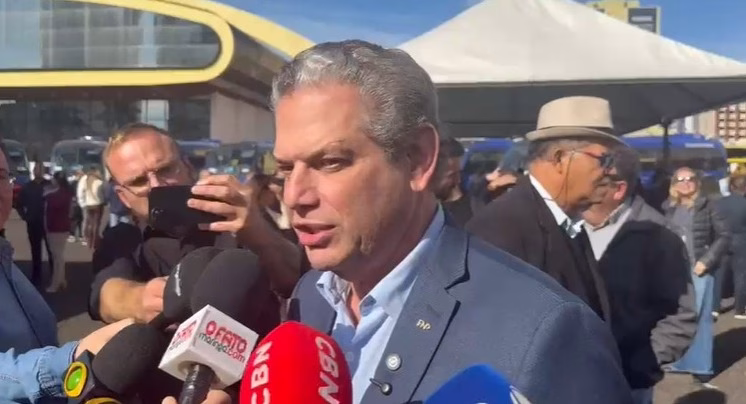 Prefeito destaca conjunção de forças para a saúde da população