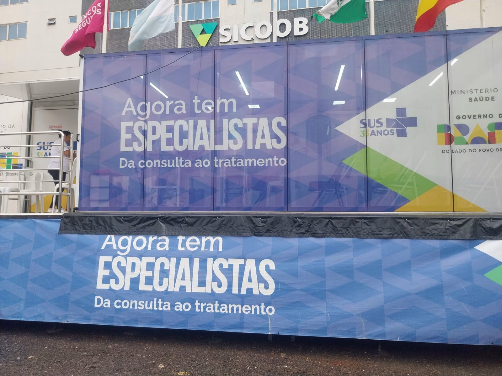 De 40 pacientes agendadas, apenas 17 compareceram às consultas e exames na Carreta da Mulher na manhã de segunda-feira (22)