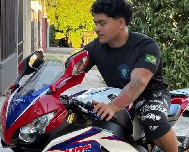 ‘Era o homem da casa’: mãe lamenta morte do filho em acidente e cobra justiça em Maringá