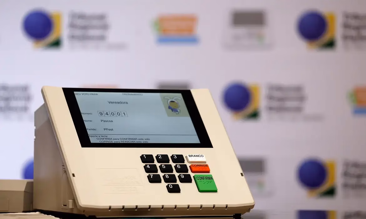 Bilhões em disputa: entenda o financiamento das eleições de 2026