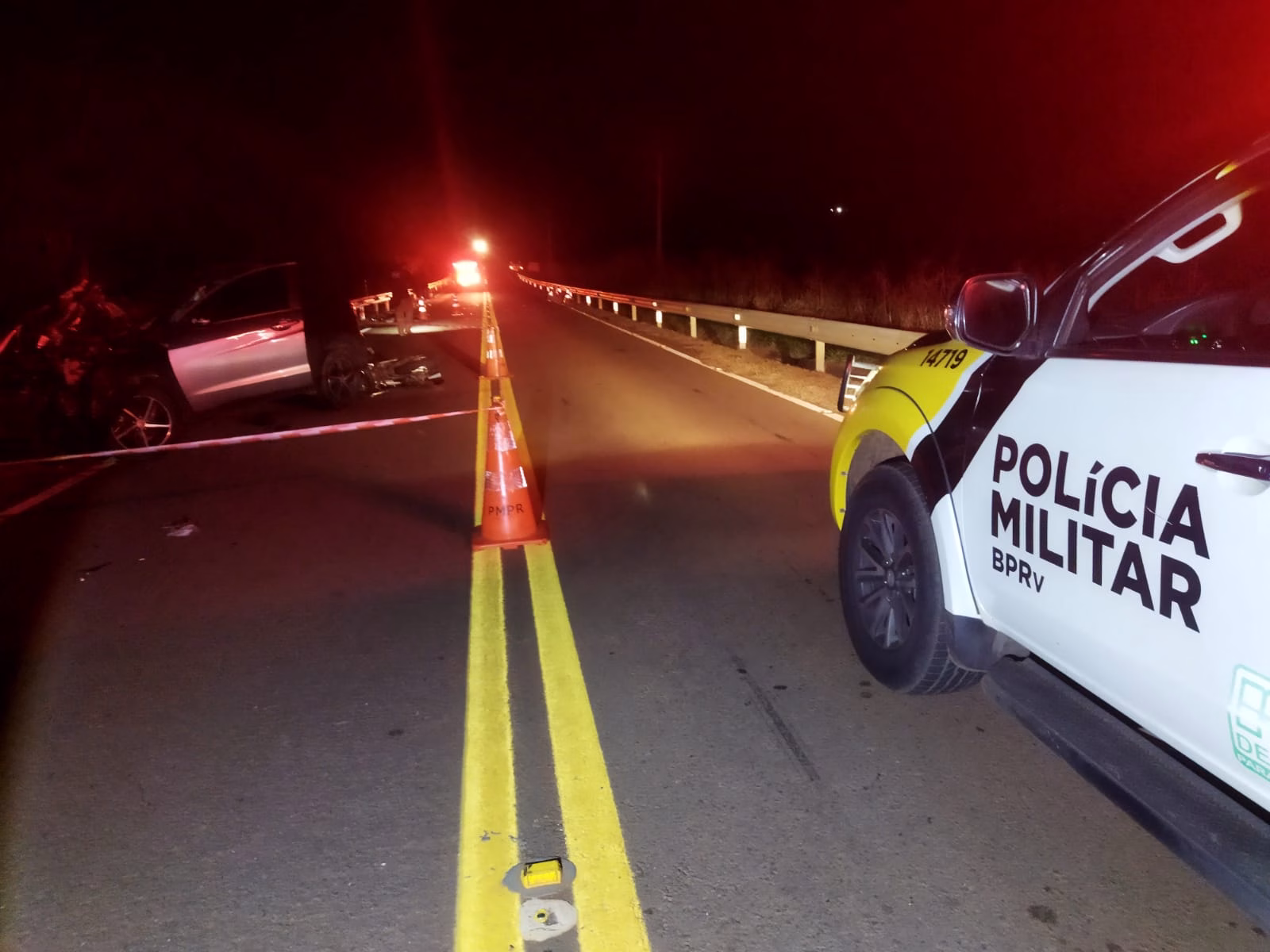 Duas pessoas morrem em acidente entre motocicleta e carro na PR-485