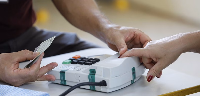 Mulheres com medida protetiva podem transferir local de votação até dia 20