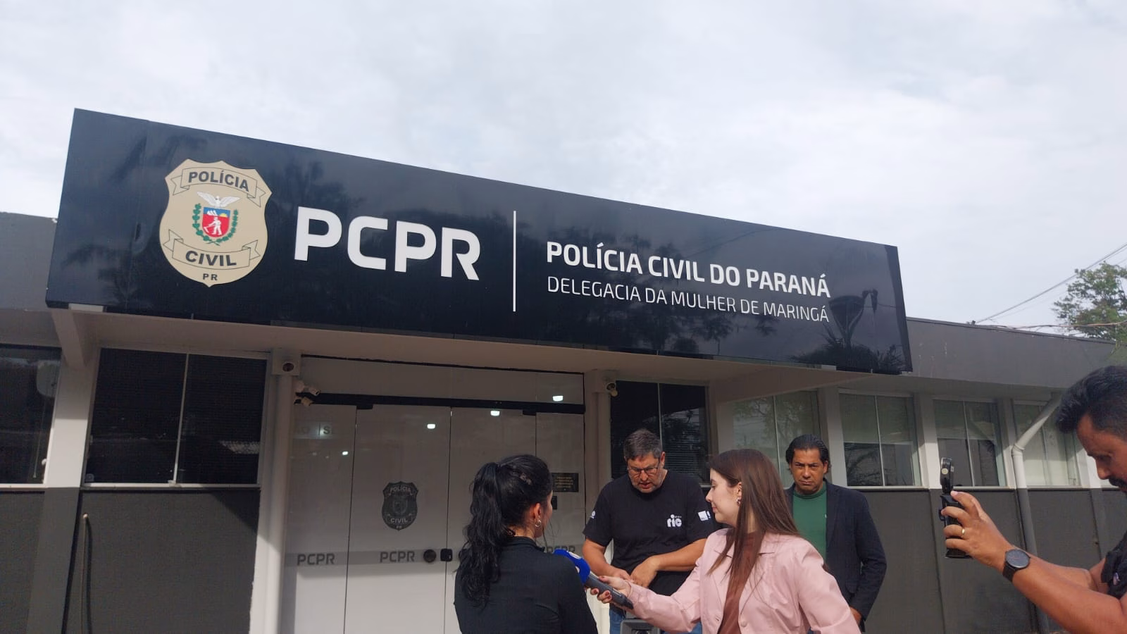 Vítimas de importunação sexual nas redes sociais denunciam homem na Delegacia da Mulher