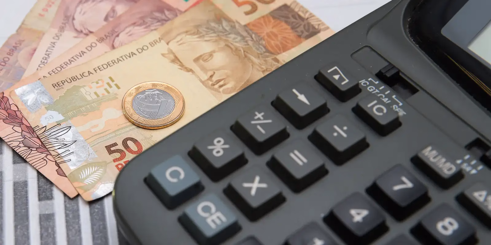 Entenda porque para 50% da população brasileira a economia nacional está péssima