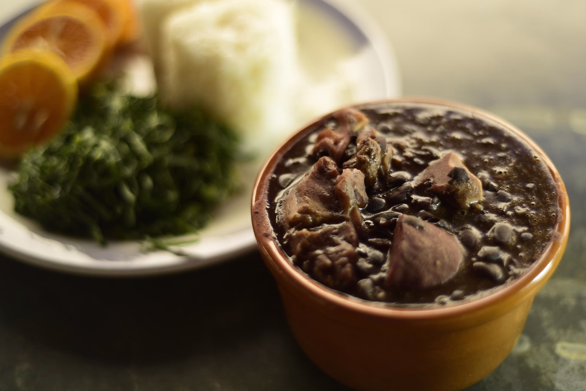 Queda na temperatura pede feijoada completa