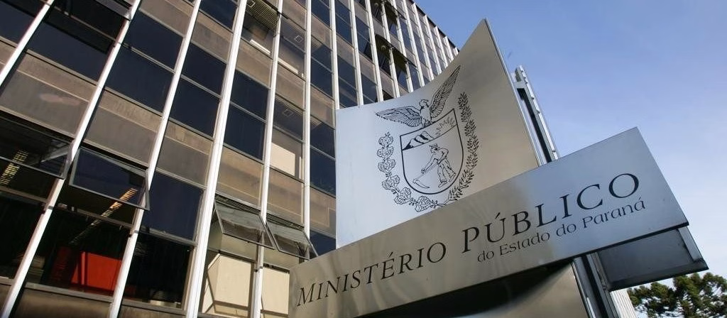 Homem é condenado a mais de 55 anos de prisão por estuprar e engravidar a própria filha