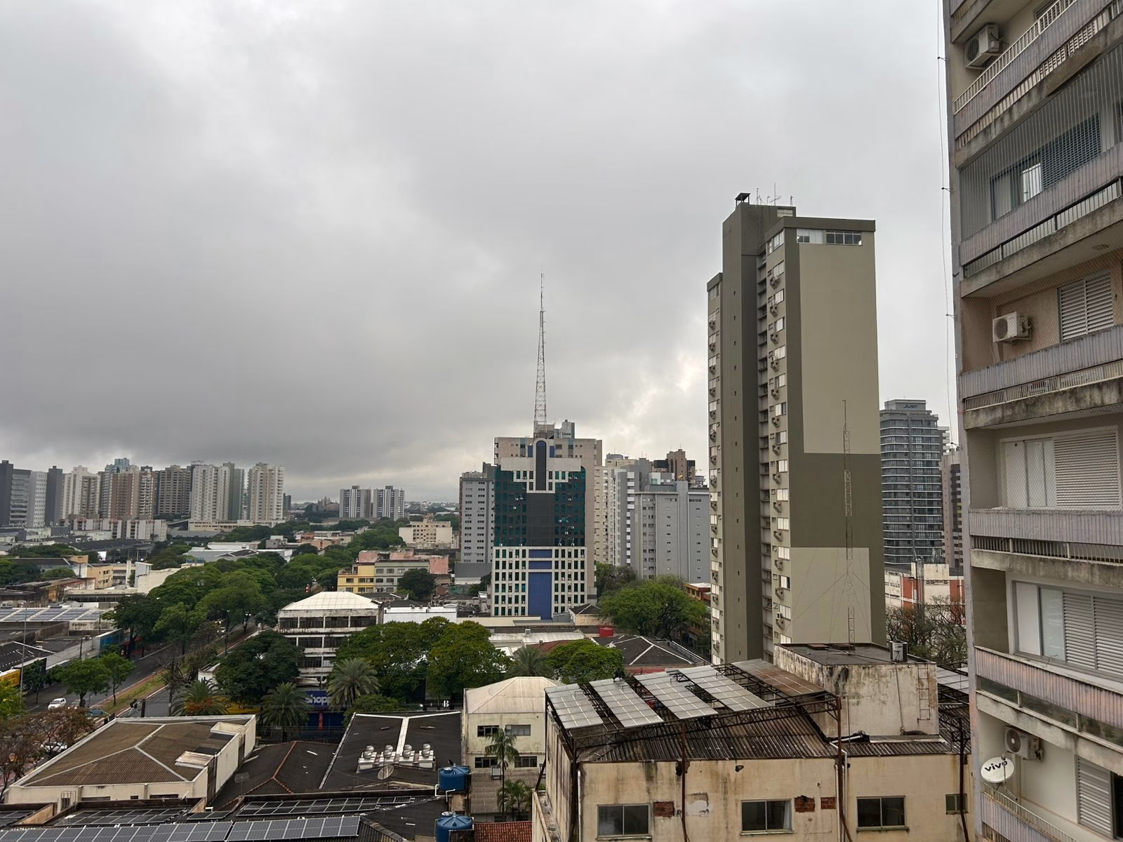 Chuva com clima ameno: Confira a previsão do tempo em Maringá e no Paraná