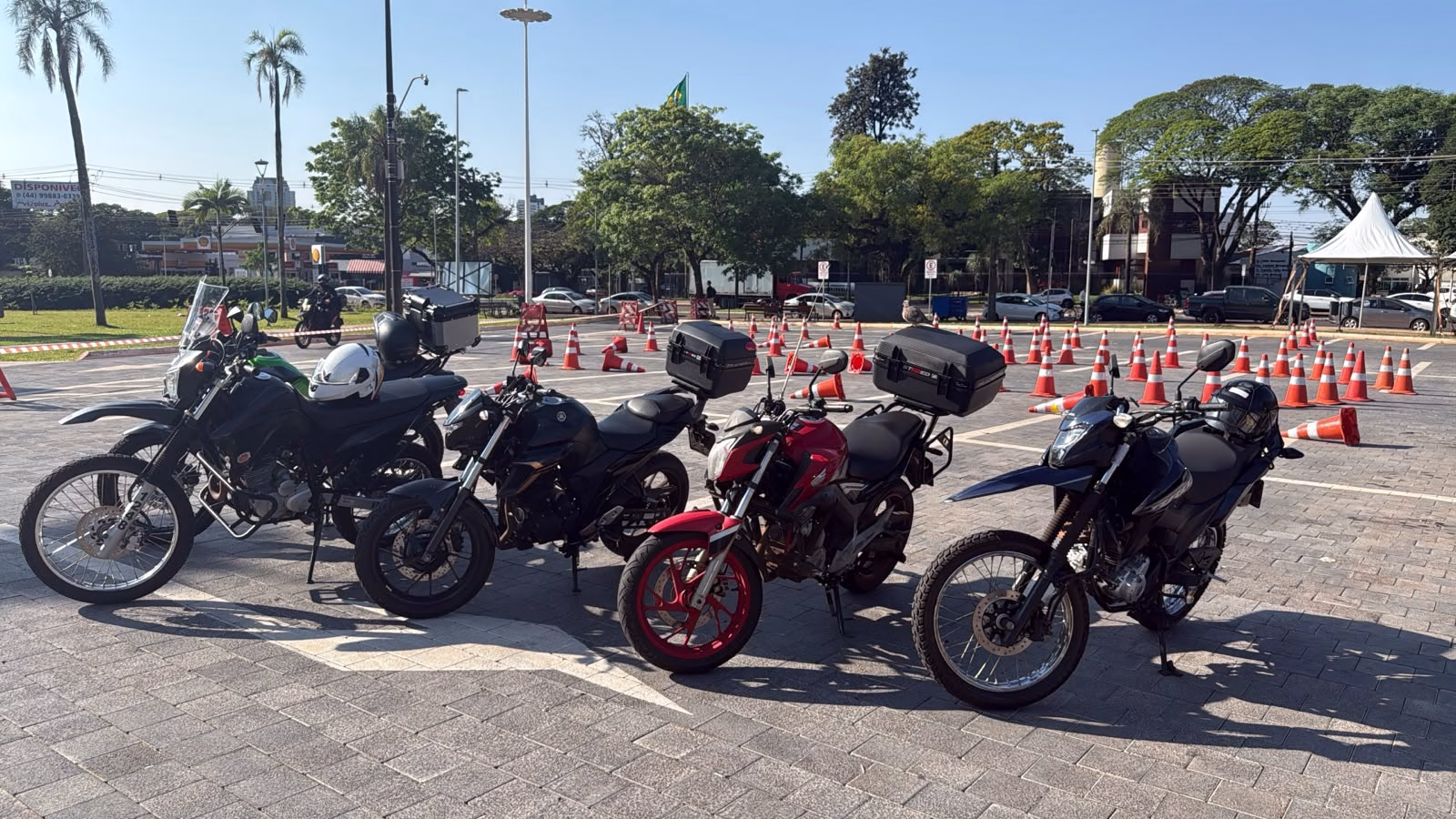 Treinamento ensina motociclistas a reagir em situações de risco