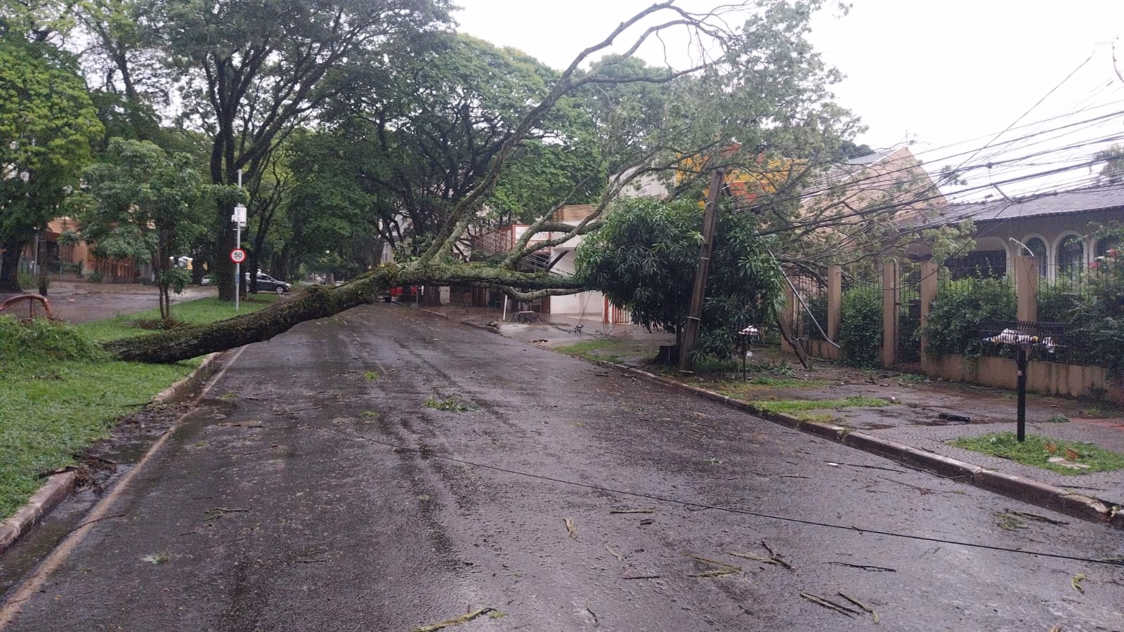 Temporais afetam abastecimento de água em Maringá, diz Defesa Civil 