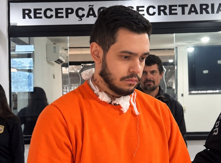 Advogado acusado de matar médica em Maringá com 14 facadas fica menos de 5 minutos em depoimento à delegada