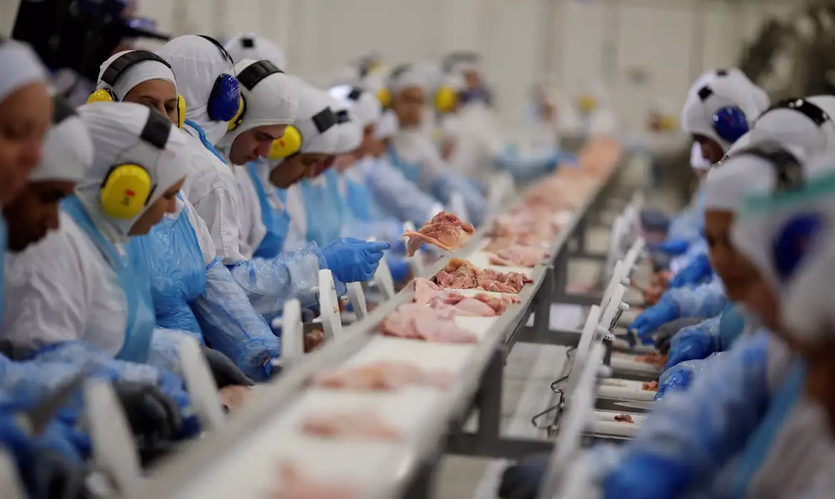Unifrango amplia centro de distribuição em Apucarana